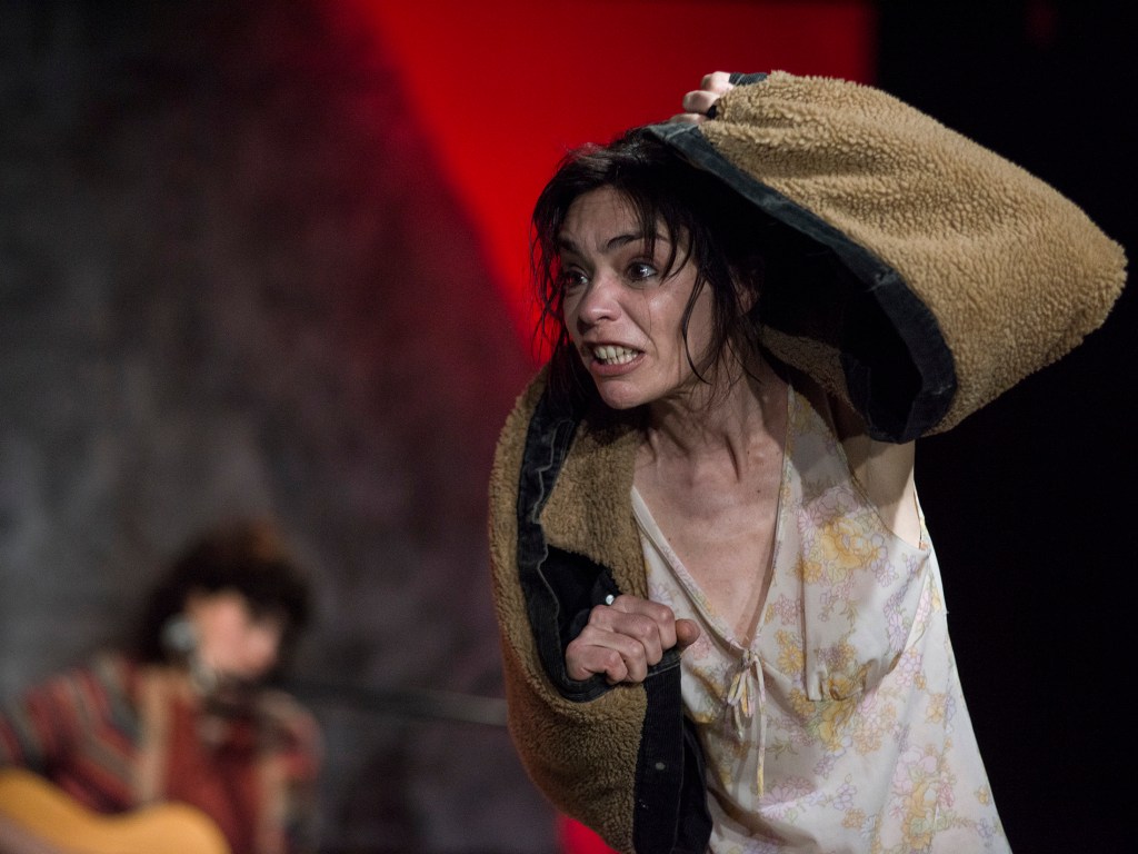 La imagen actual no tiene texto alternativo. El nombre del archivo es: dsc_6493.clandestina-natalia-villamil-belen-blancol-ctba2024-foto-carlos-furman.jpg